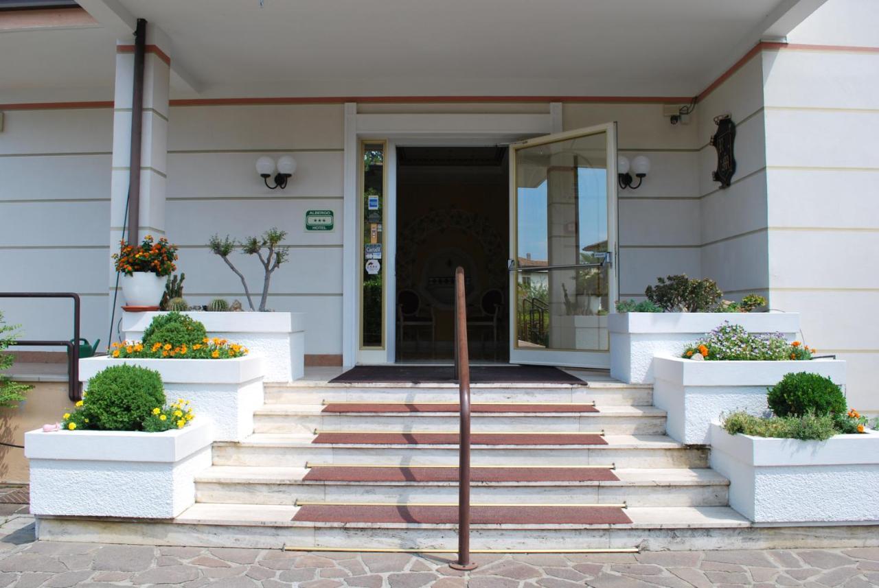 Hotel Alsazia Sirmione Exterior photo